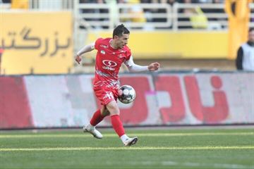 احمدزاده: کسی نمی‌تواند بگوید با رانت به پرسپولیس آمدم؛ بهترین هافبک راست ایران بودم!